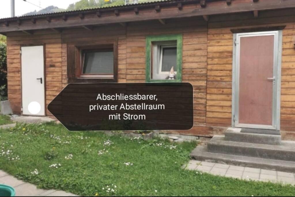 Schones Kleines Studio Mit Sitzplatz, Mitten Im Prattigau Jenaz Eksteriør bilde